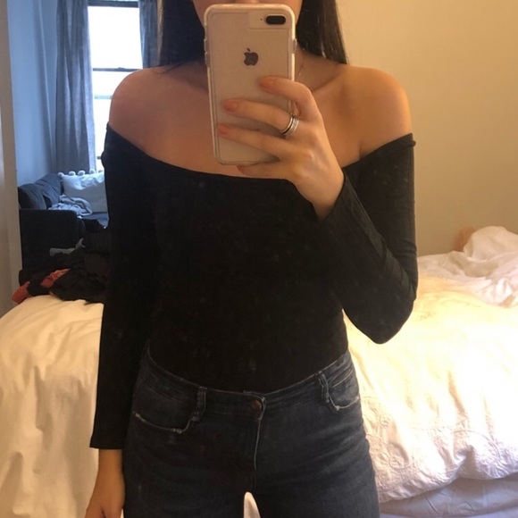 LF off the shoulder body suit - Picture 2 of 5